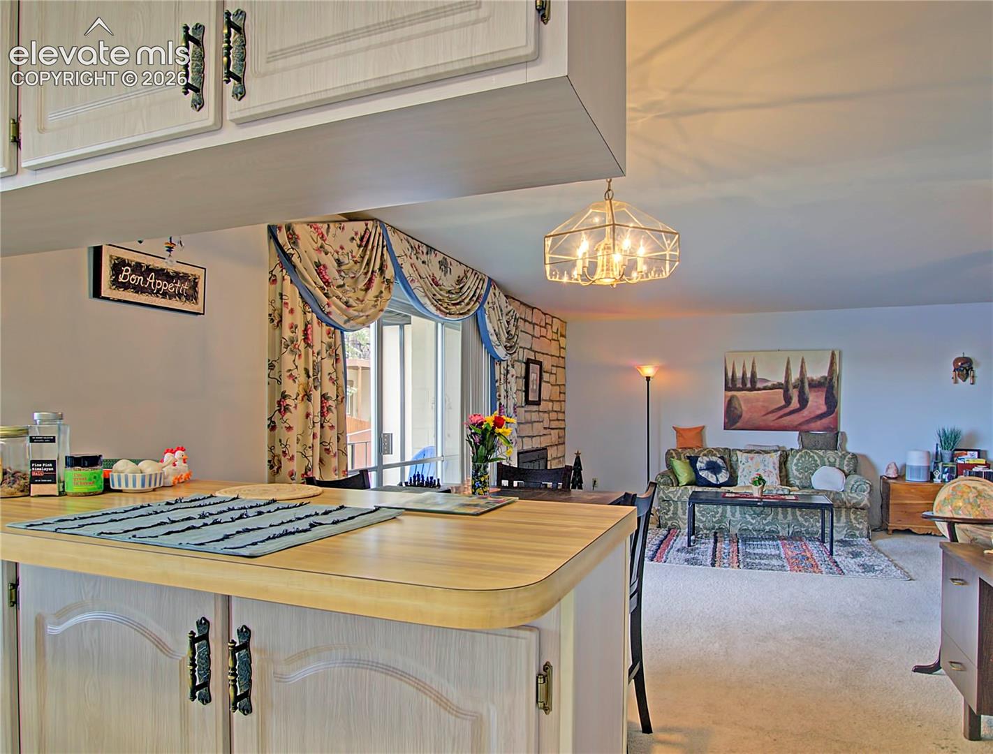 777 Saturn Drive, photo 12