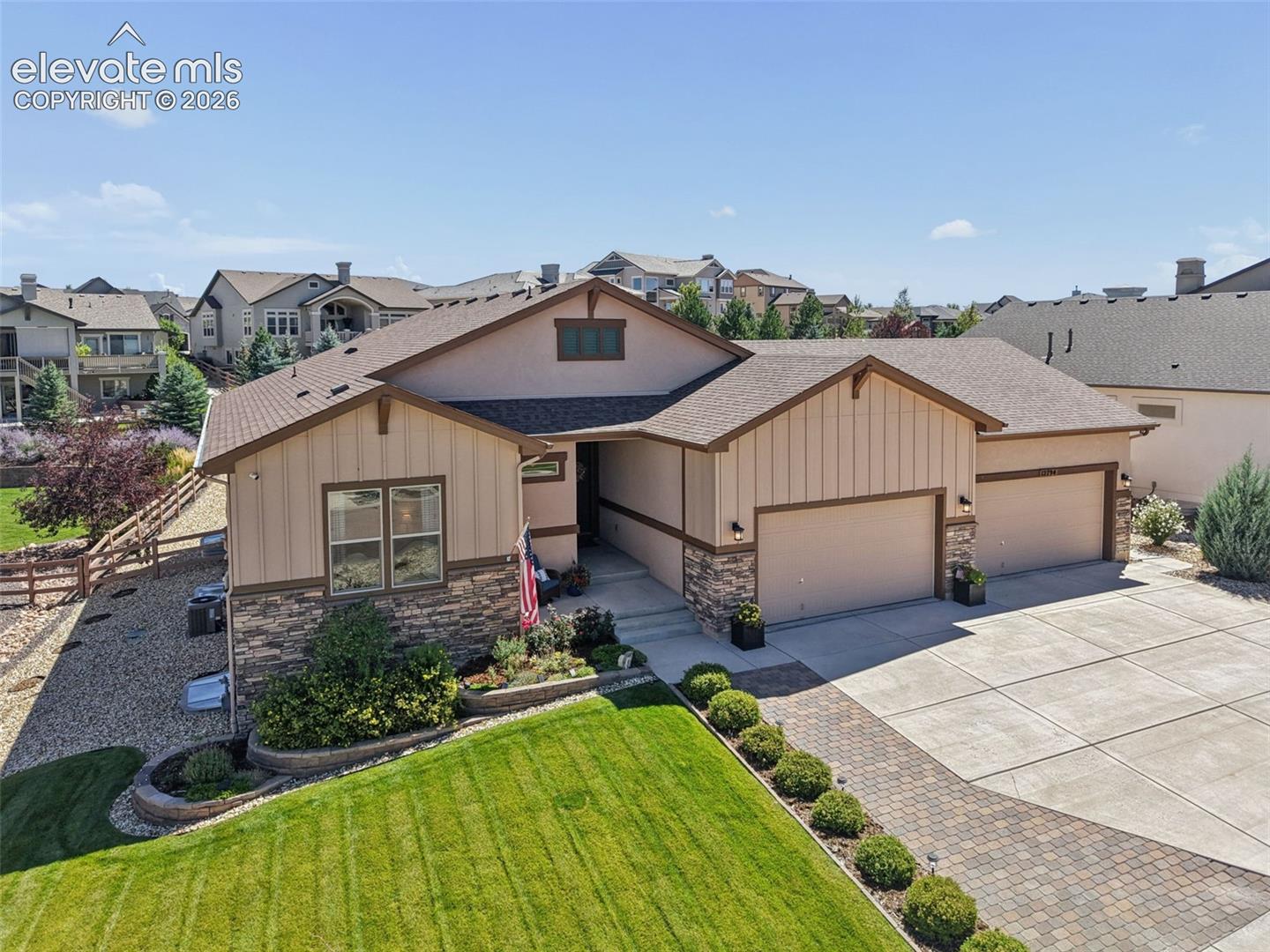 12794 Pensador Drive โ listing photo