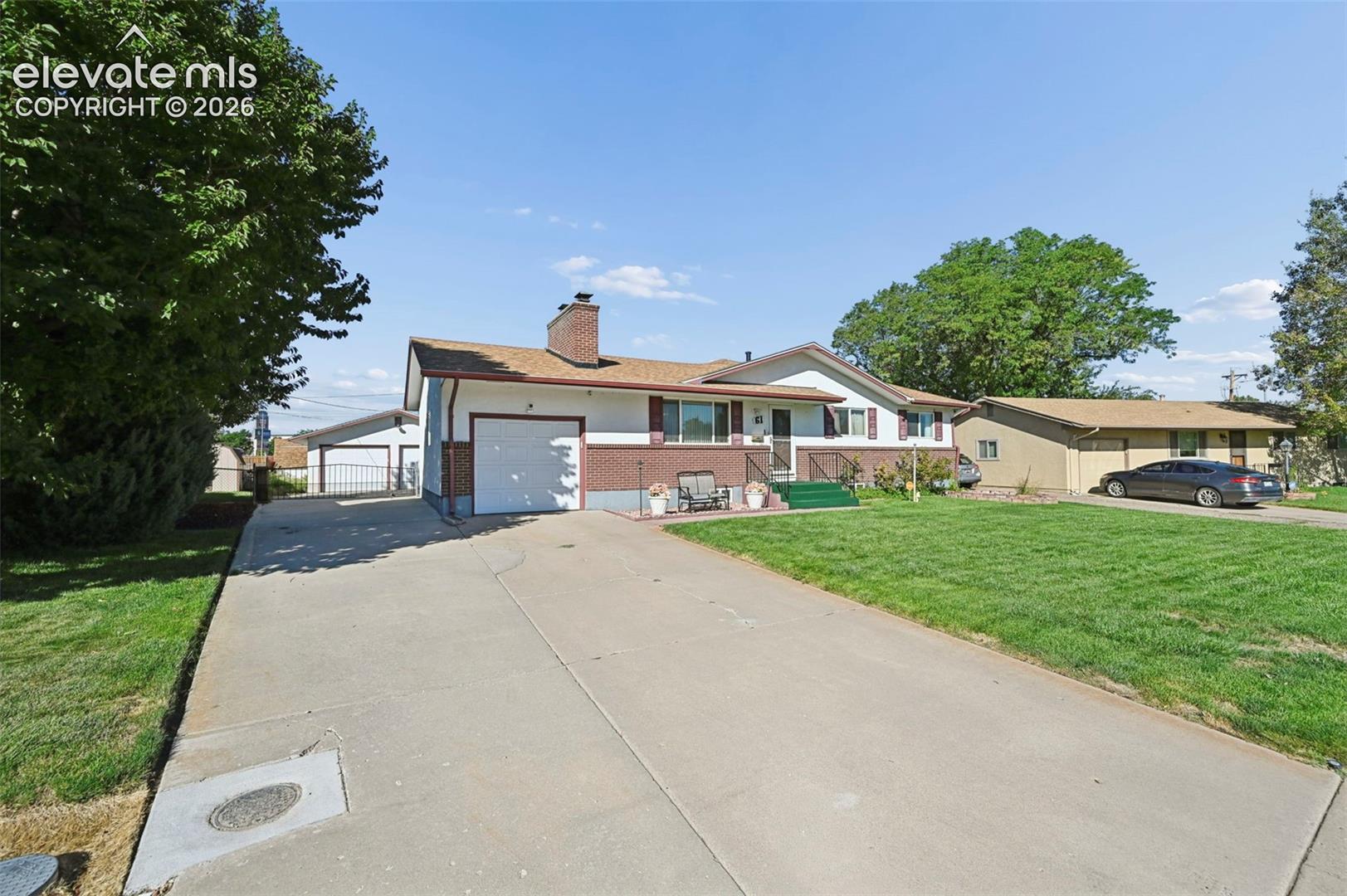 61 Radcliff Lane