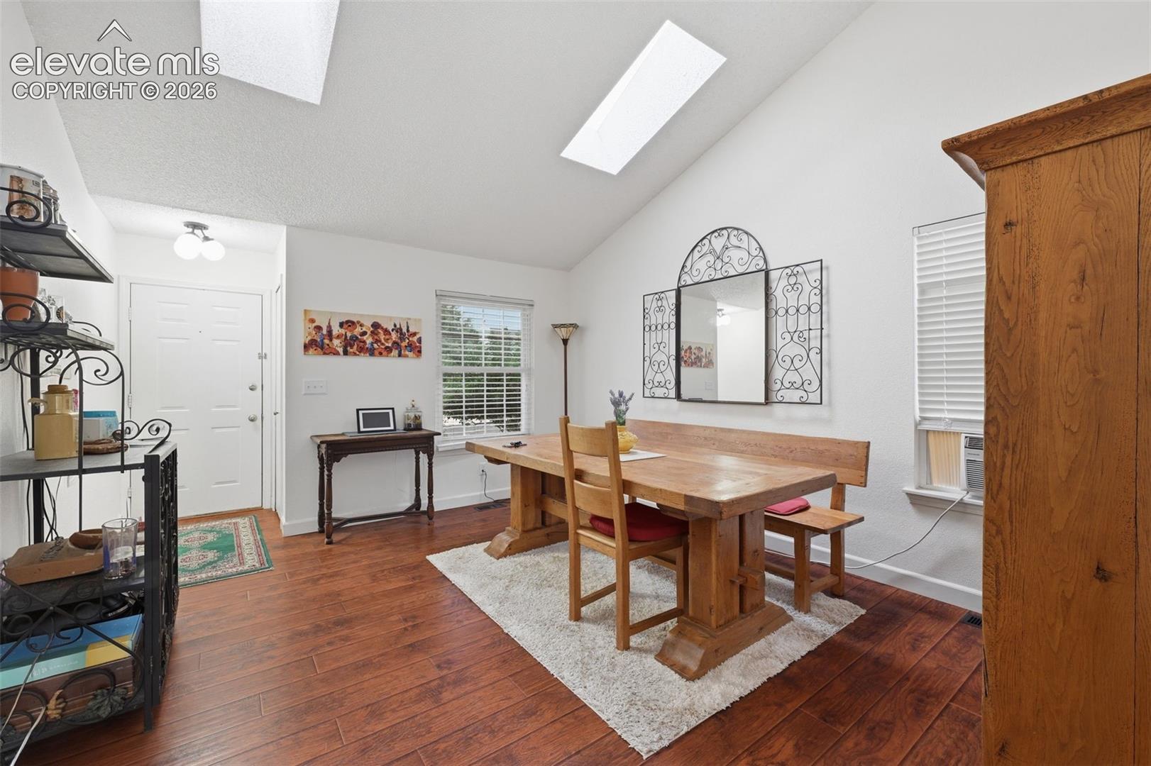 Listing photo 10 for 8219 Steadman Drive