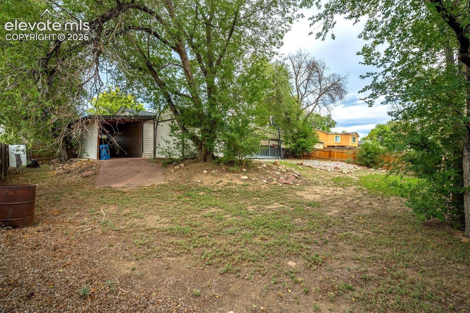Listing photo 43 for 3415 Bridgewood Lane