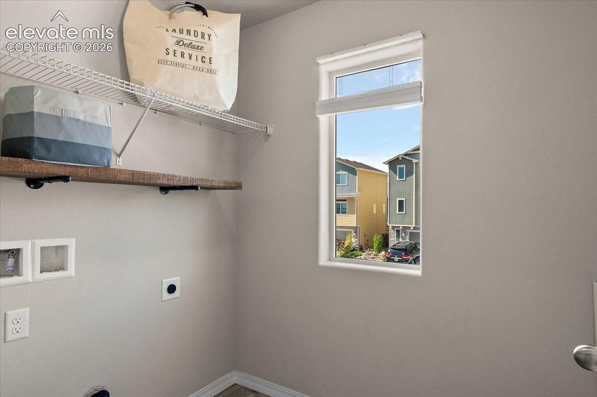 Listing photo 9 for 833 Grissom Drive