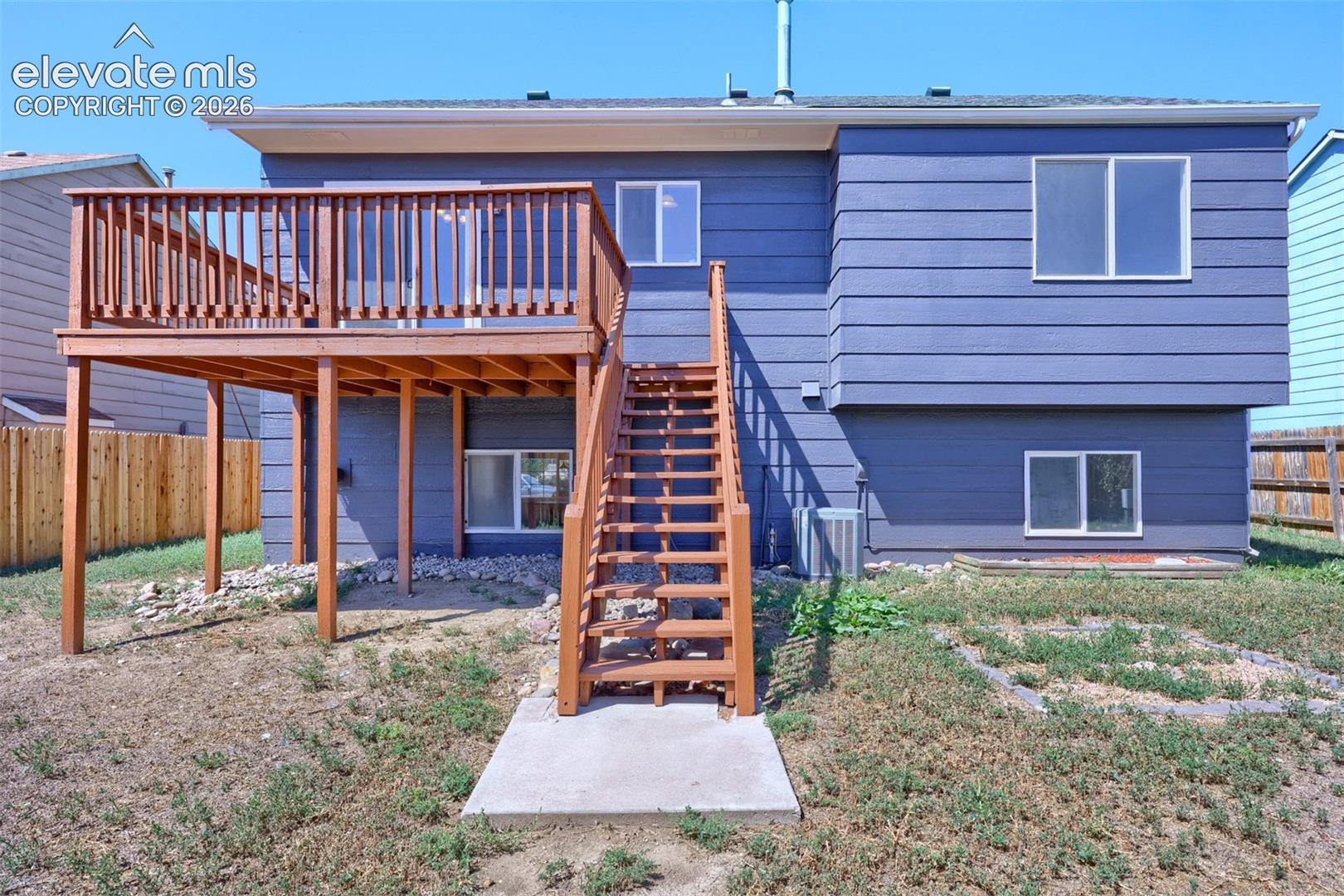 Listing photo 30 for 858 Marshall Drive