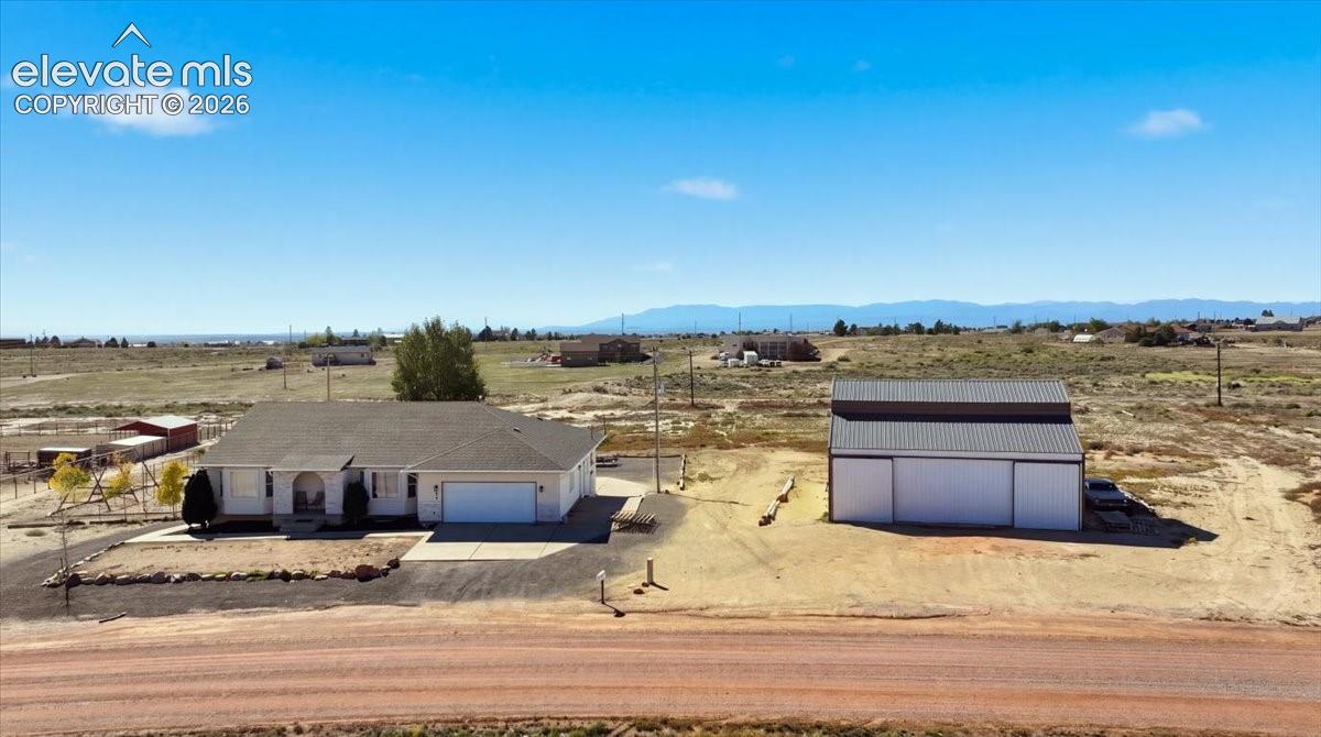 Listing photo 27 for 676 E Heron Drive