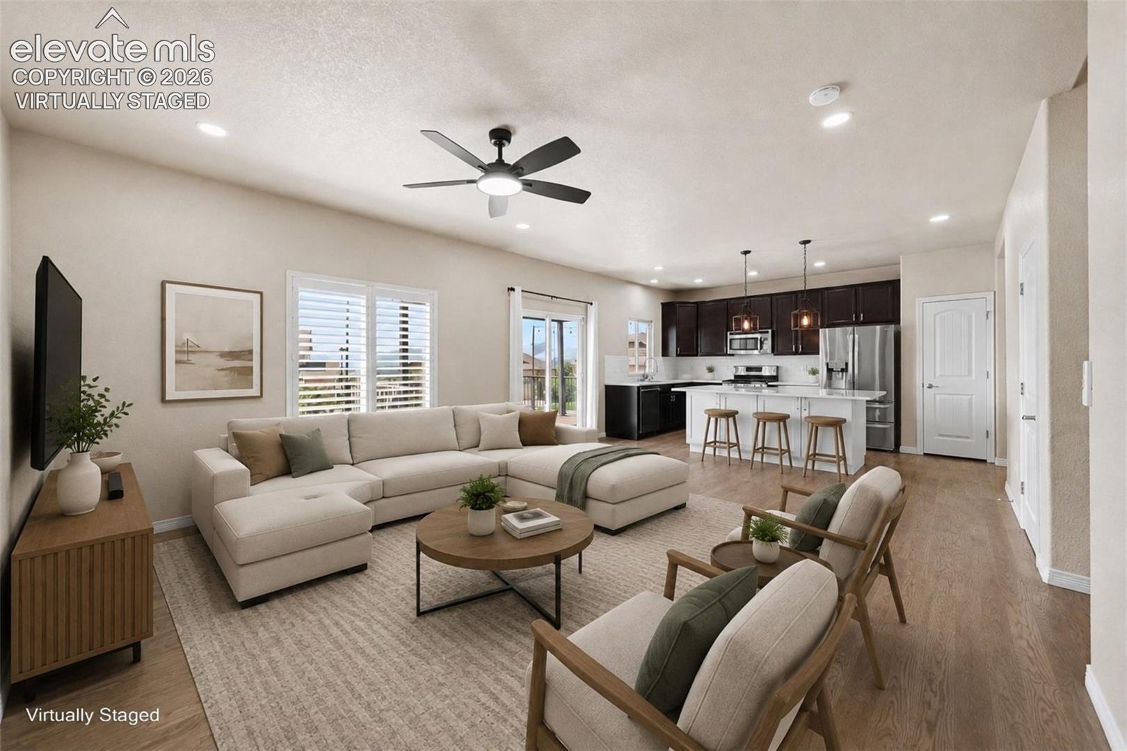 Listing photo 10 for 803 Deschutes Drive