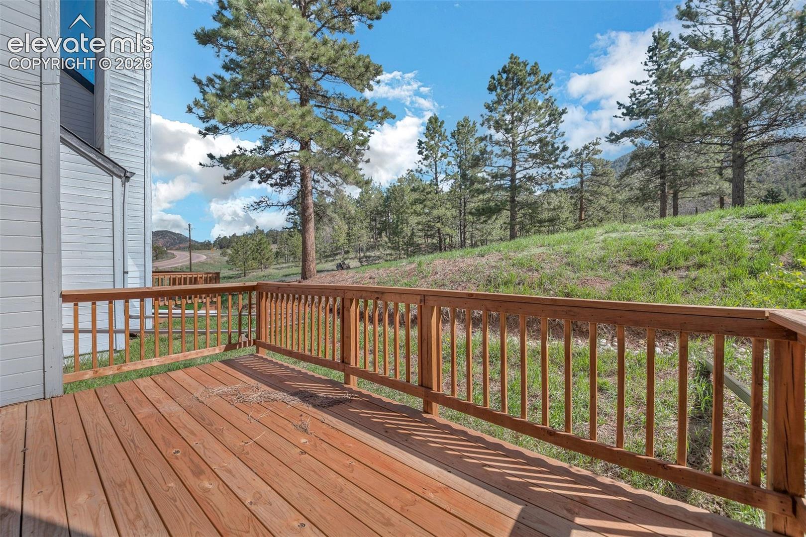 Listing photo 15 for 10635 Green Mountain Falls Road 2