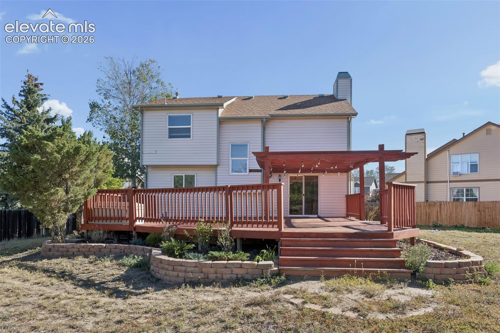 Listing photo 6 for 6420 Stonehedge Drive