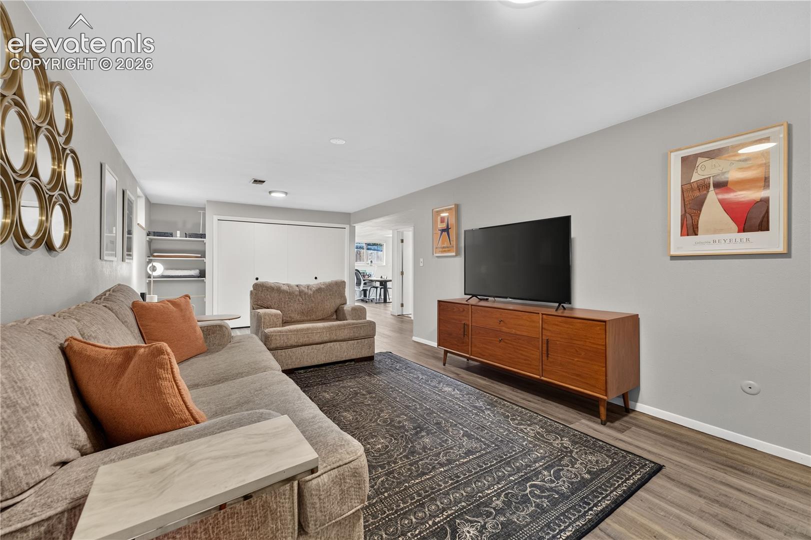 Listing photo 24 for 369 Burgess Drive