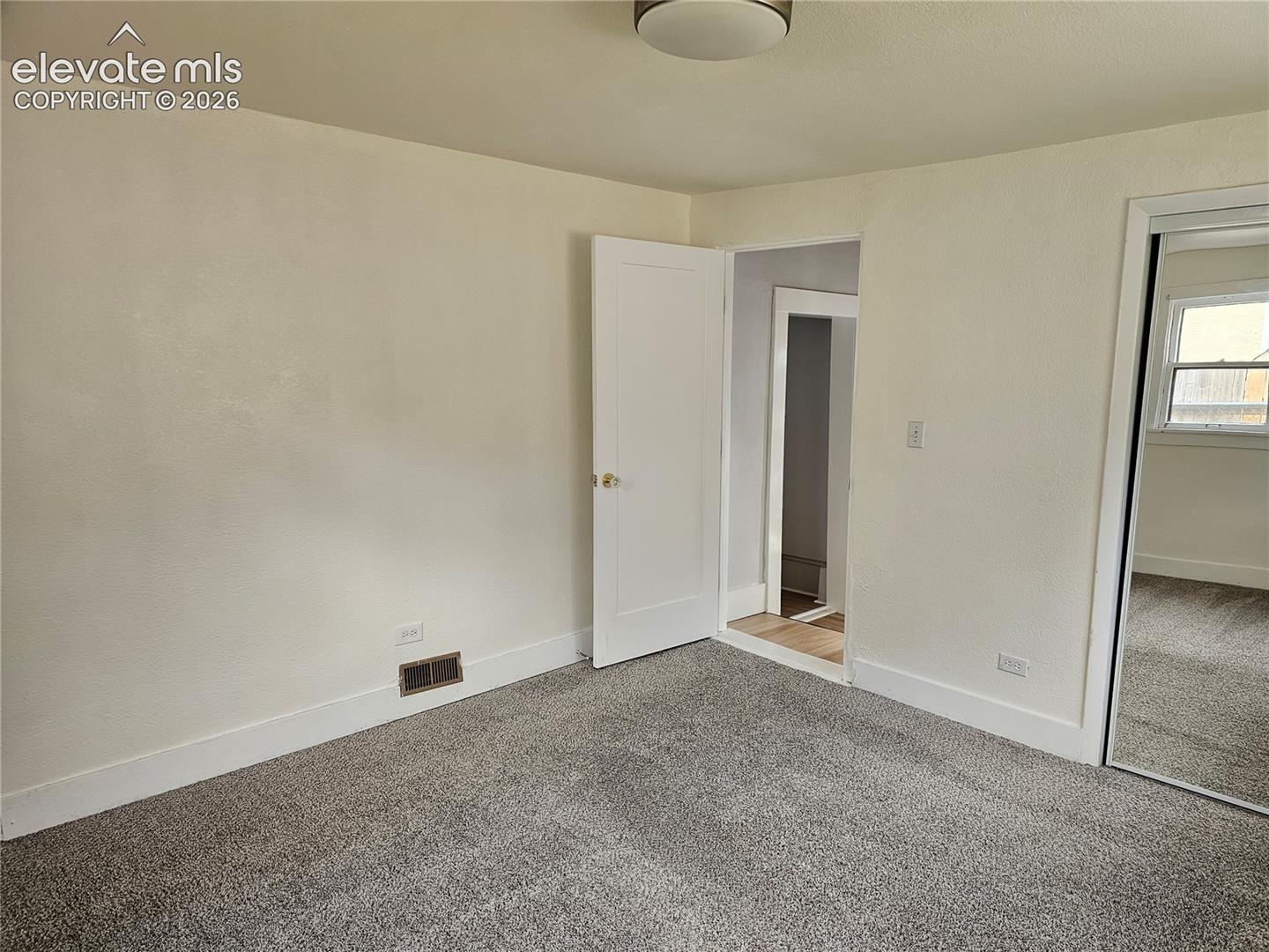 626 Prospect Lake Drive, photo 16