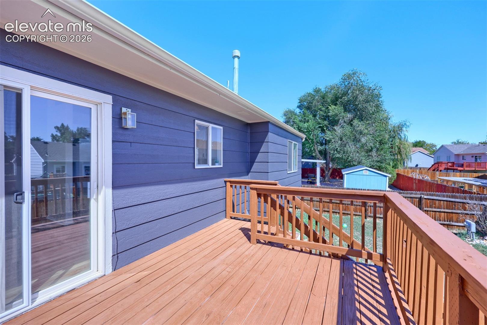 Listing photo 32 for 858 Marshall Drive