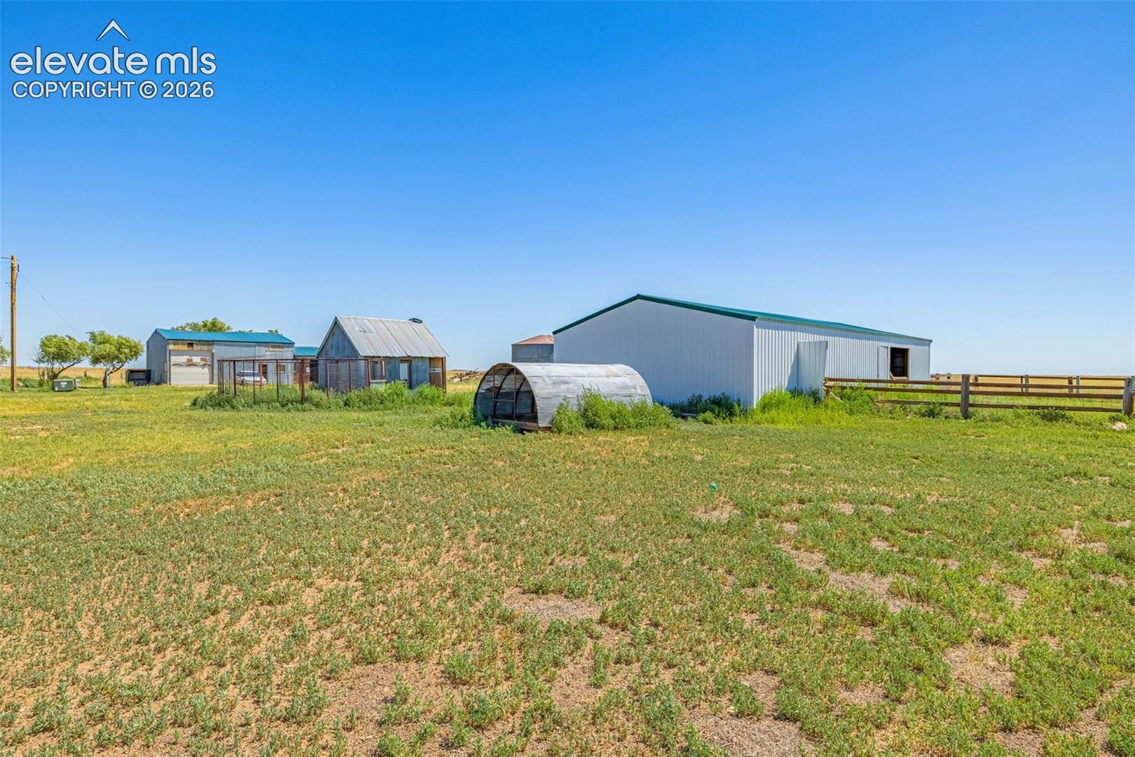 Listing photo 17 for 4465 S Johnson Road