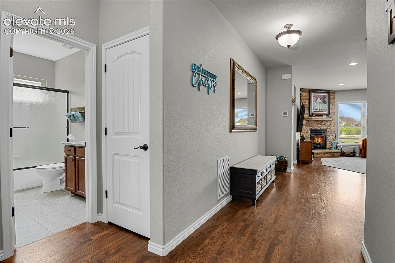 7158 Spring Linden Court, photo 3