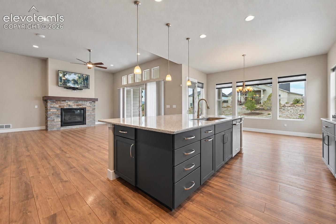 Listing photo 10 for 2272 Cabernet Court
