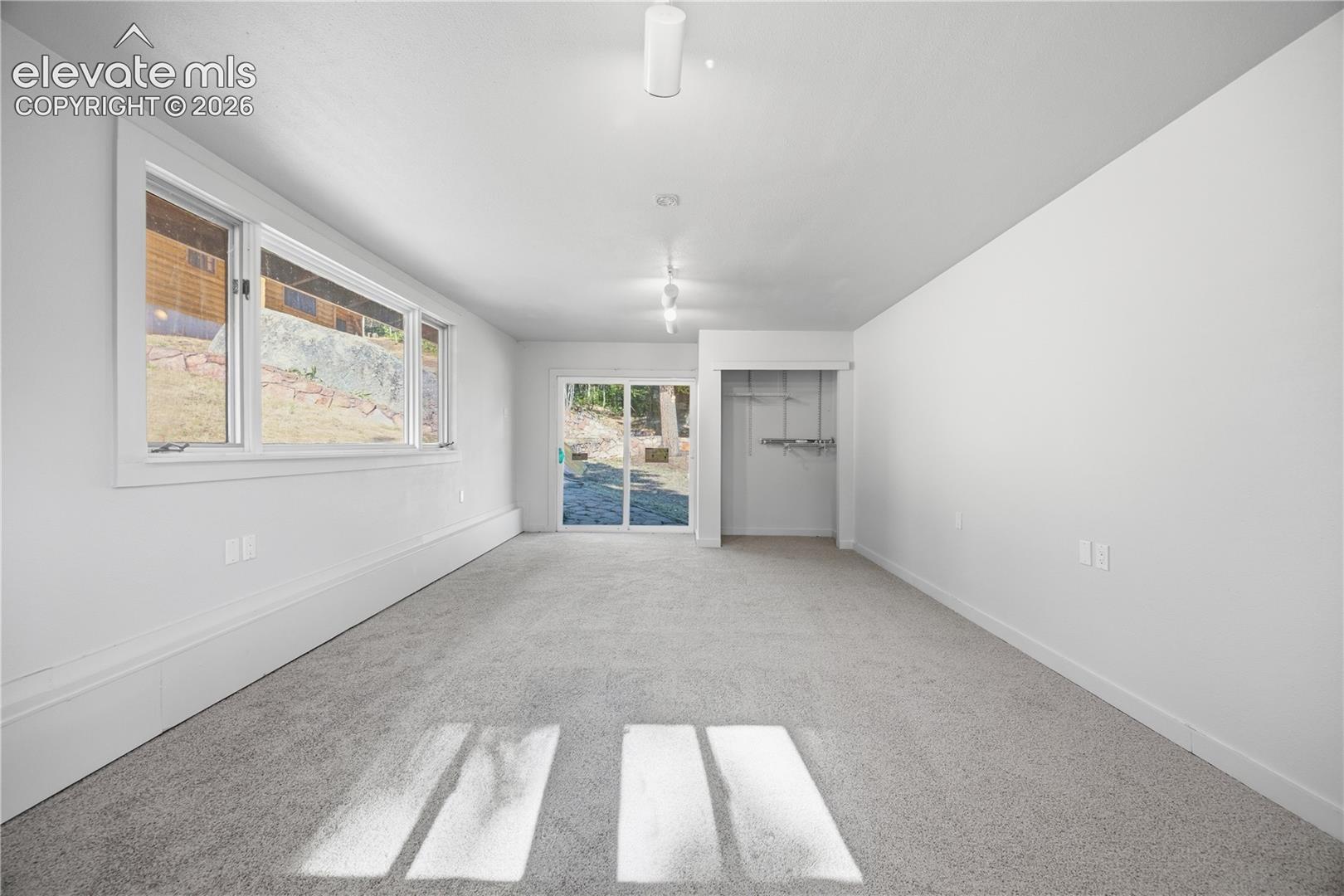 Listing photo 29 for 9795 Mountain Road
