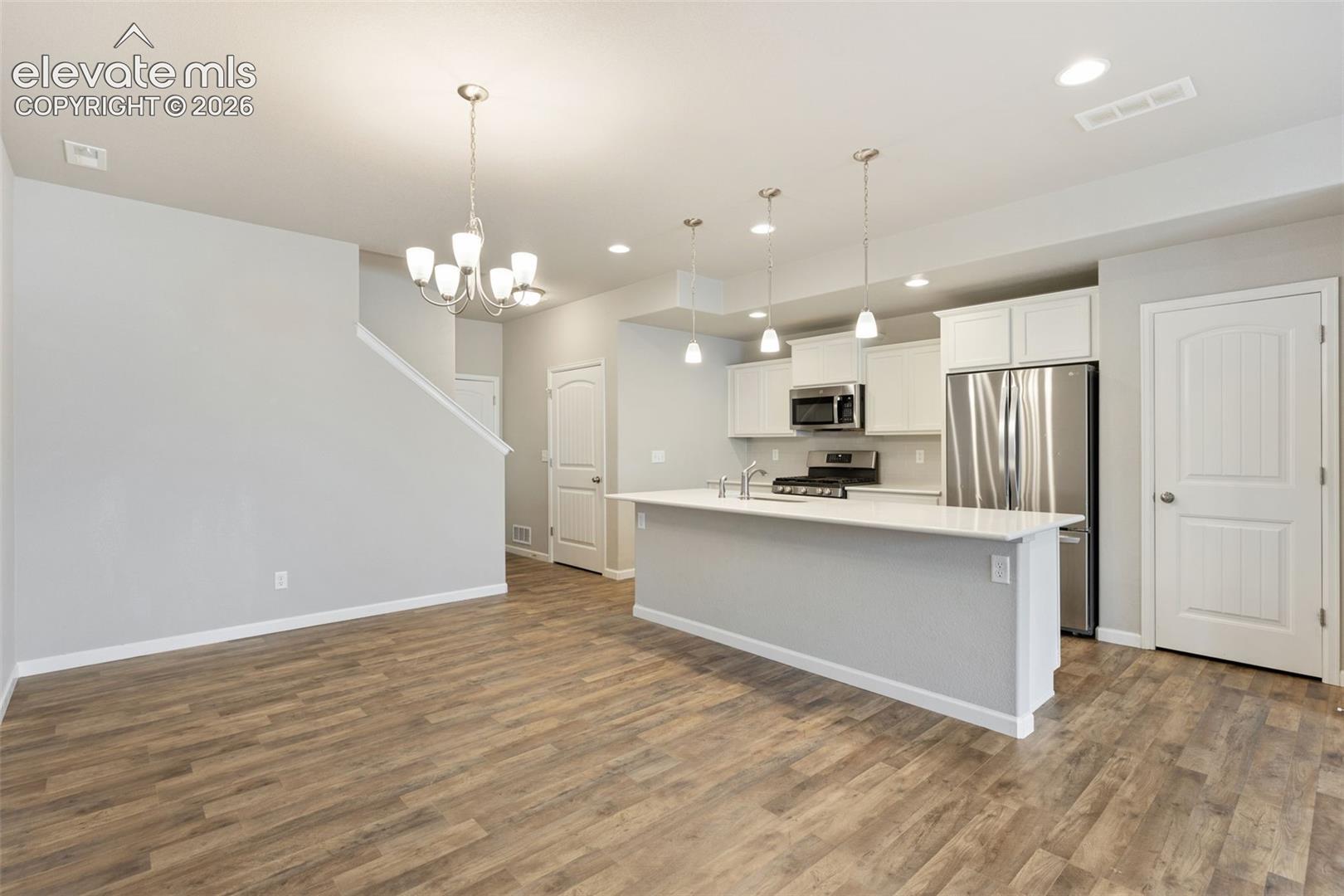Listing photo 9 for 6181 Old Glory Drive