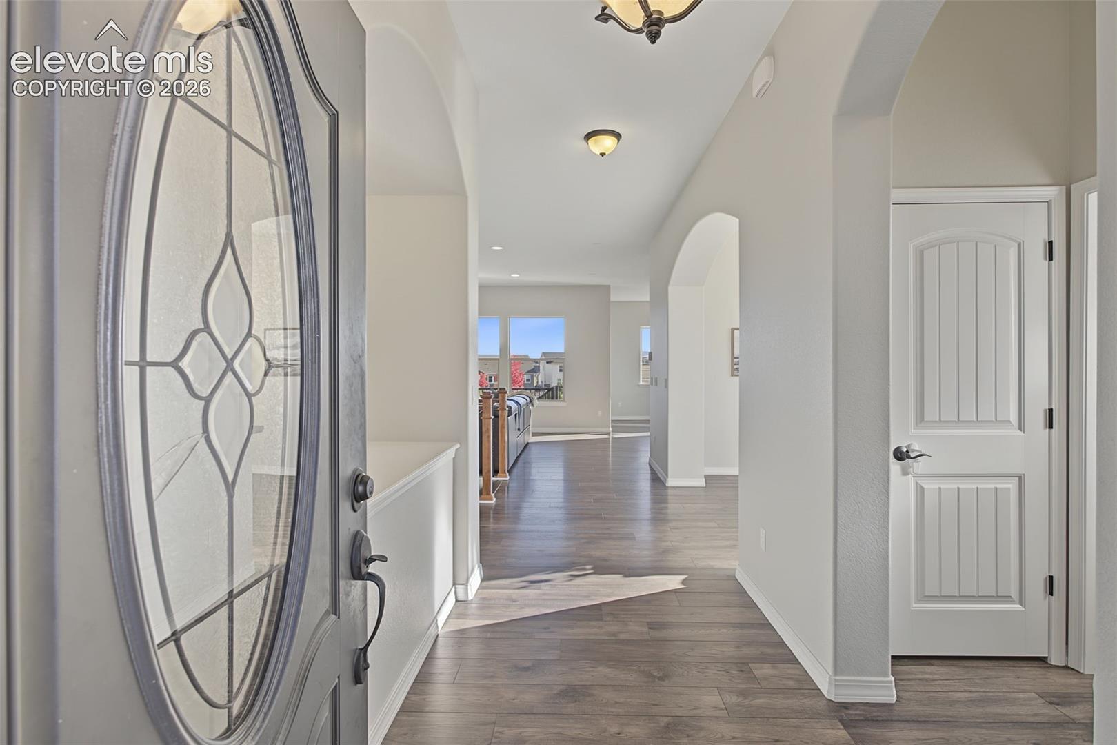 Listing photo 4 for 15621 Lake Mist Drive