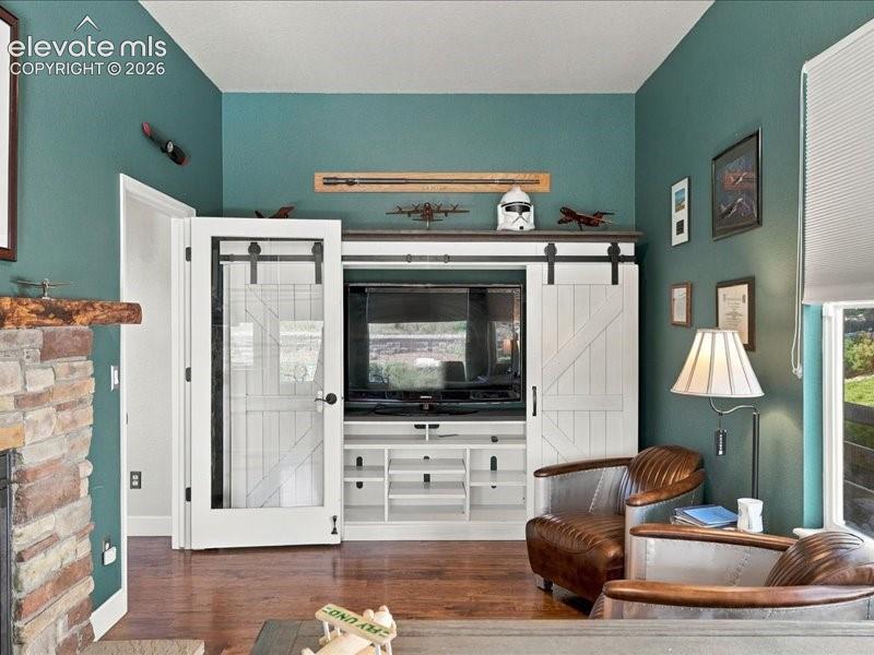 Listing photo 36 for 589 Burke Hollow Drive