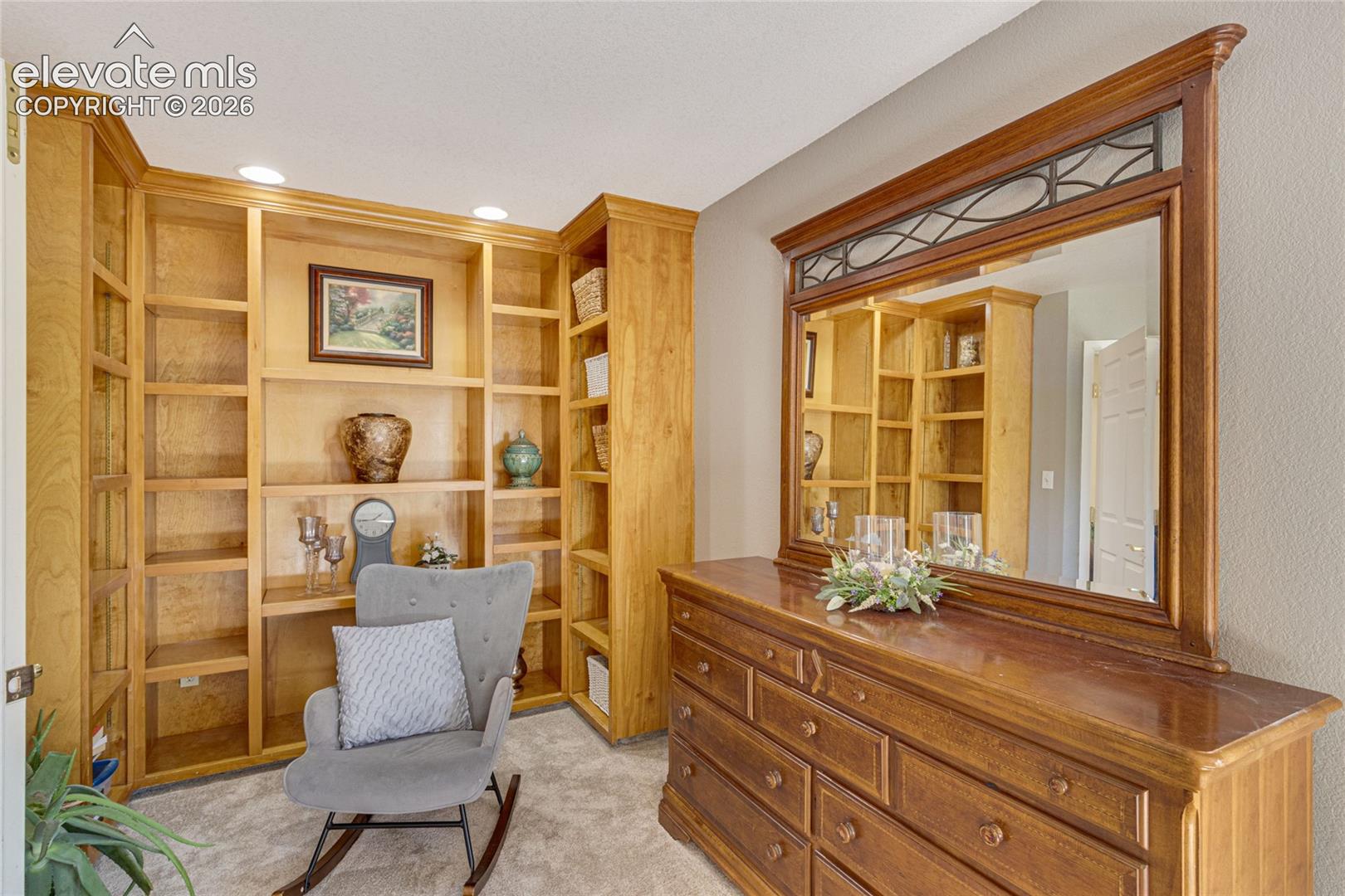 Listing photo 19 for 19905 Riverglen Lane