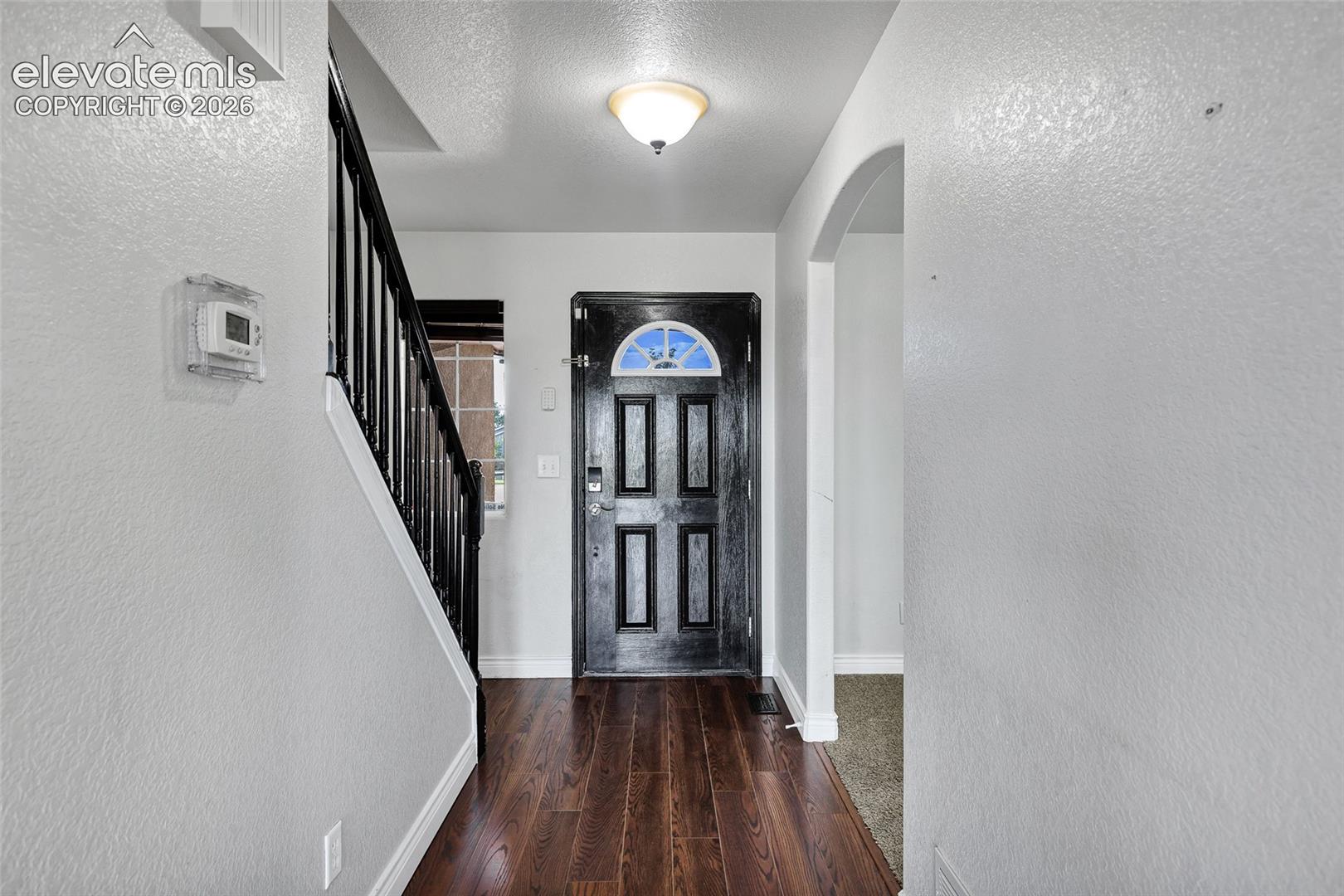 Listing photo 6 for 831 Merrimack River Way
