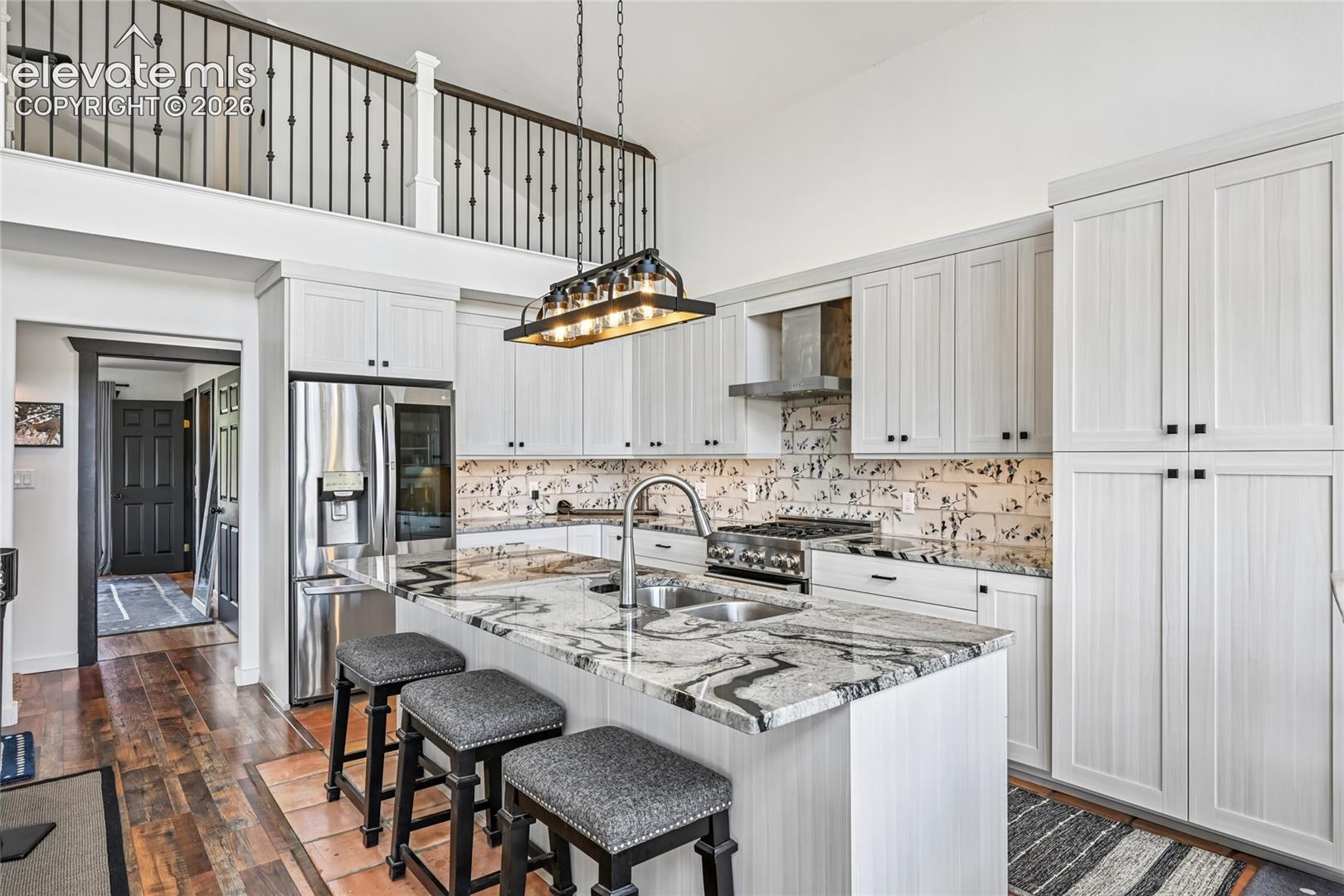 Listing photo 13 for 1245 Highland Meadows Drive