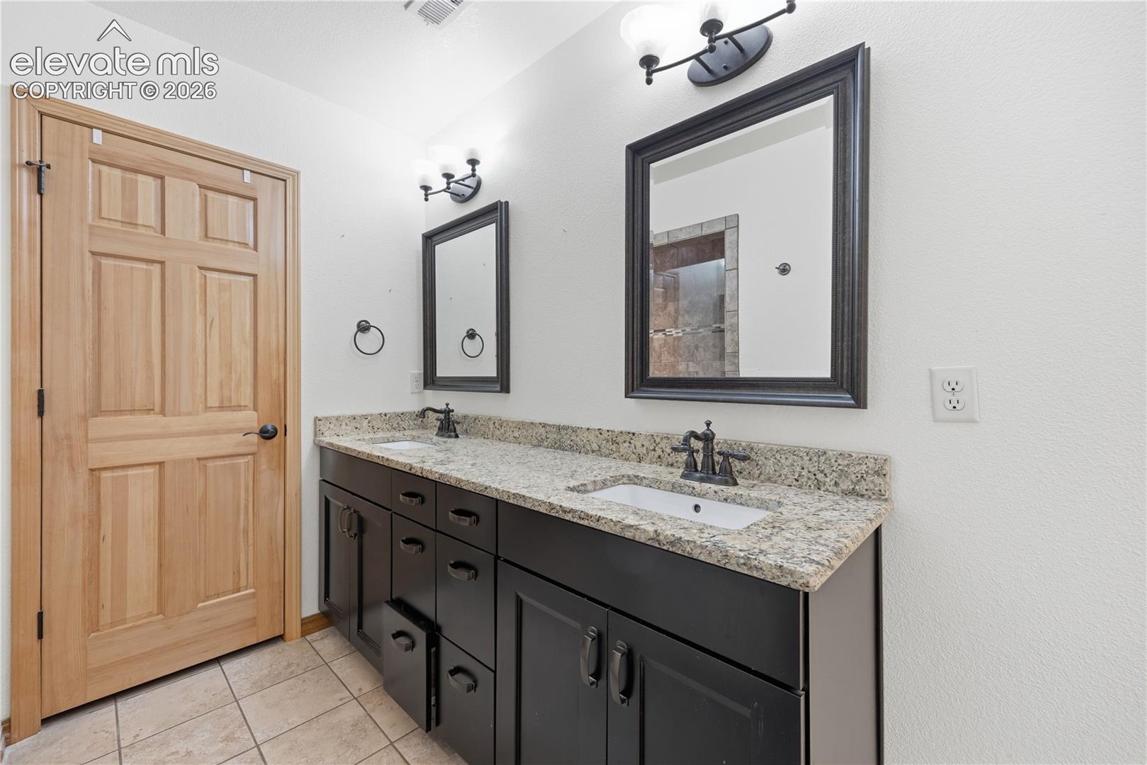 Listing photo 41 for 164 Metcalf Lane