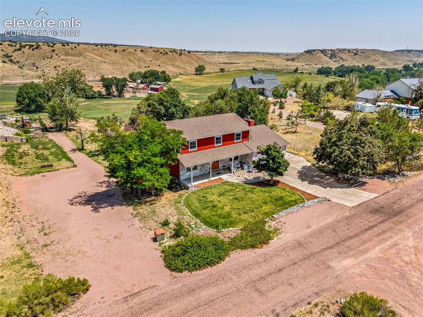 Listing photo 35 for 1004 Ridgeview Place