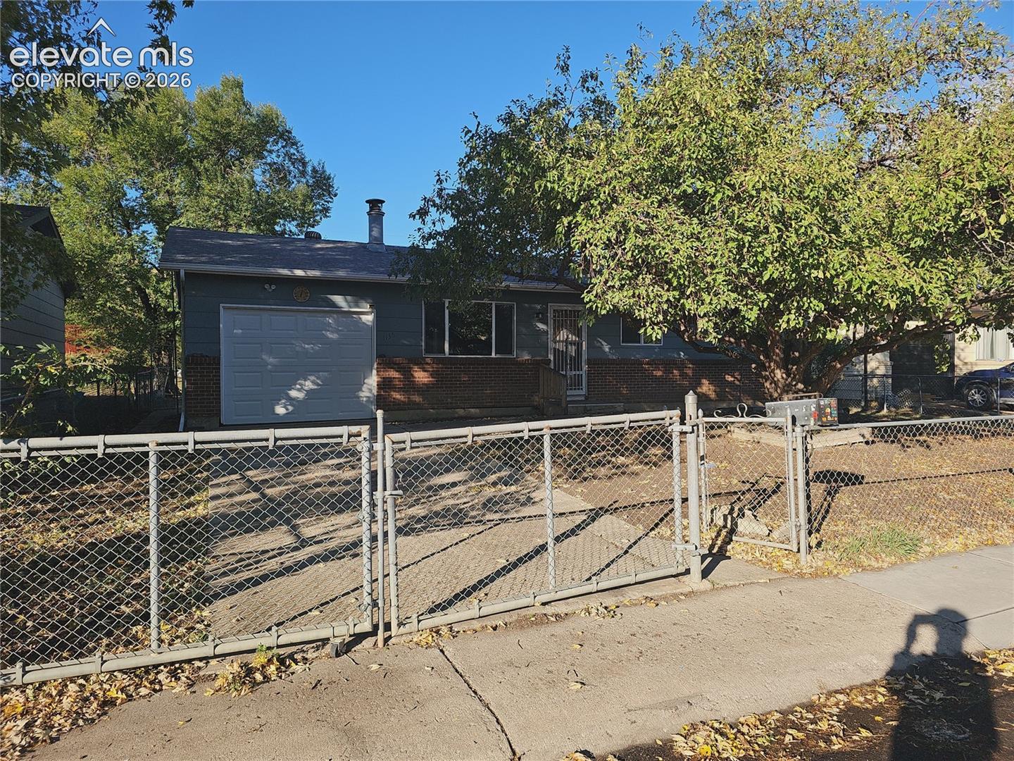 1136 Cambridge Avenue — listing photo