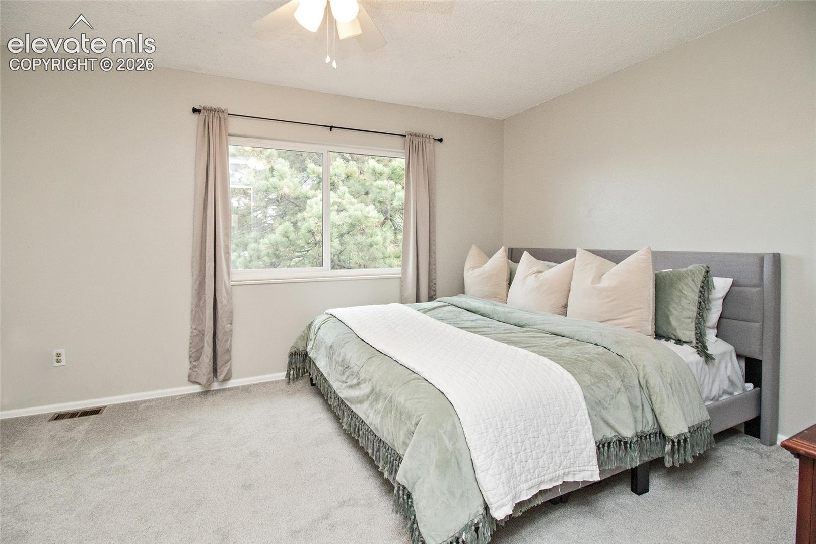 Listing photo 21 for 4755 Picturesque Drive