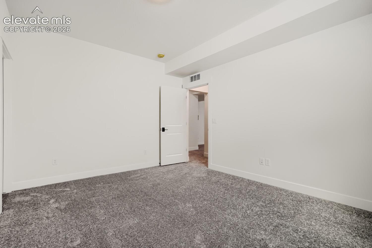 Listing photo 22 for 8653 Palo Alto Way