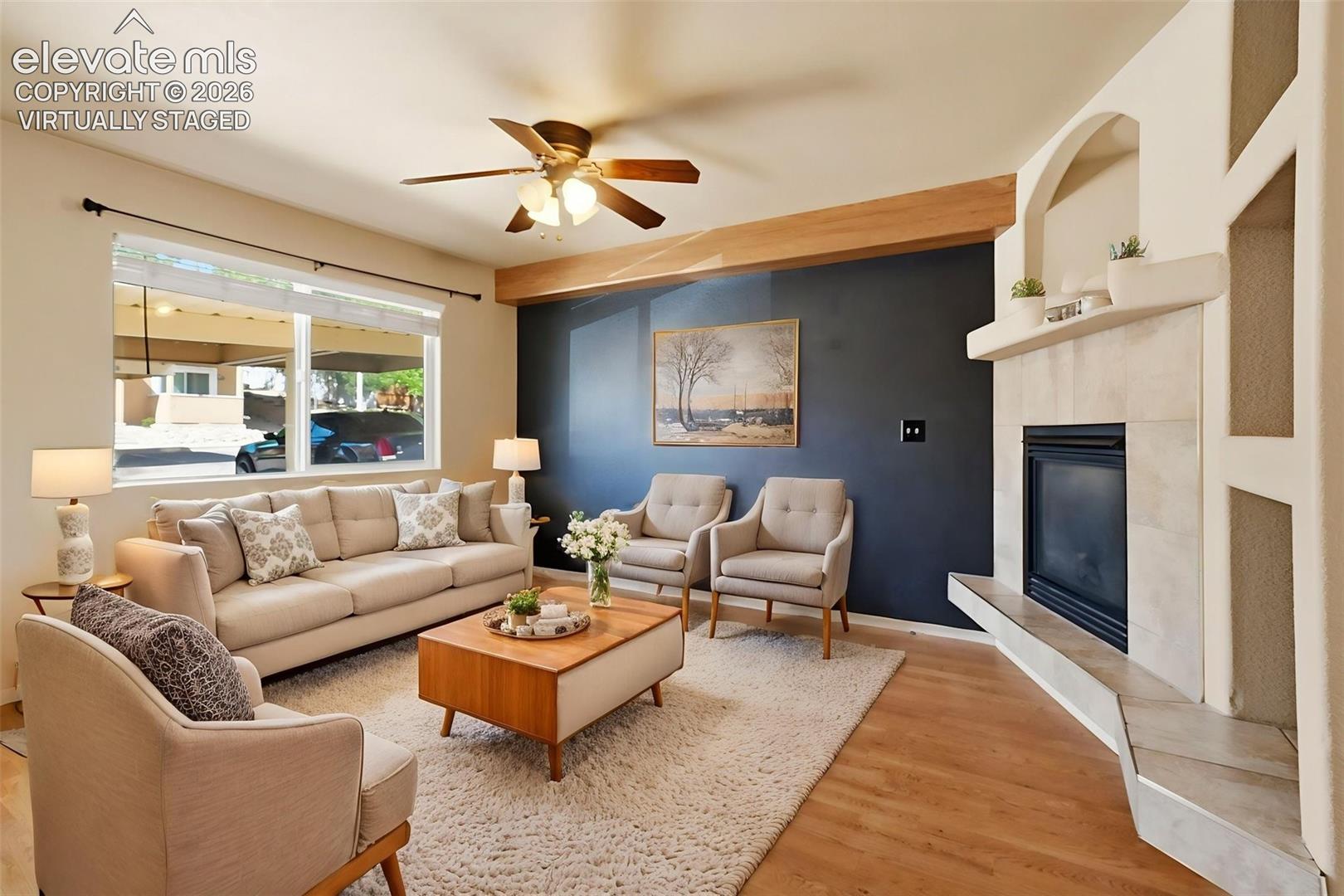 2310 La Salle Street, photo 3
