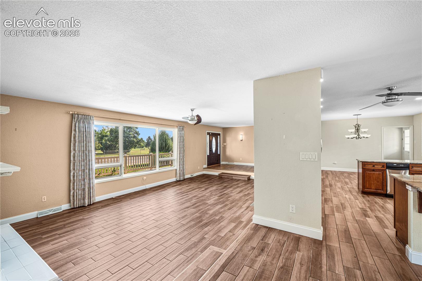 Listing photo 15 for 3514 St Clair Avenue