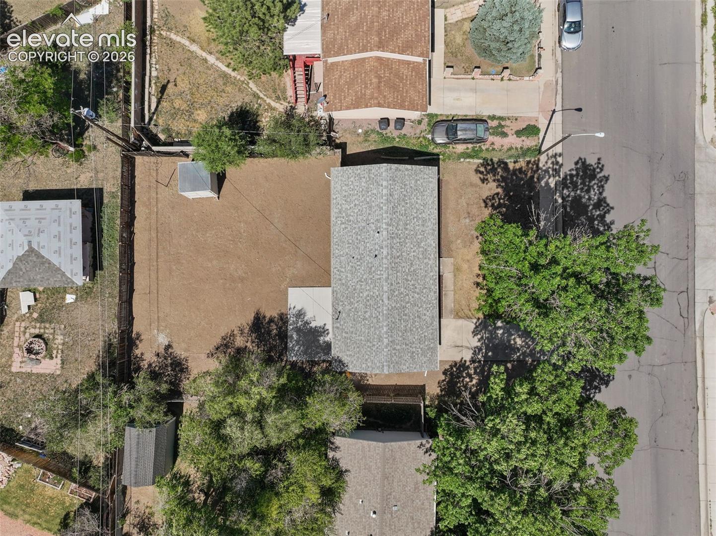 2540 Naples Drive, photo 33