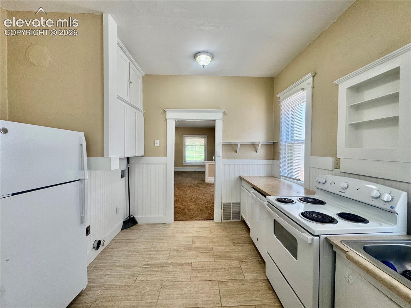 Listing photo 26 for 204 W 15th Street