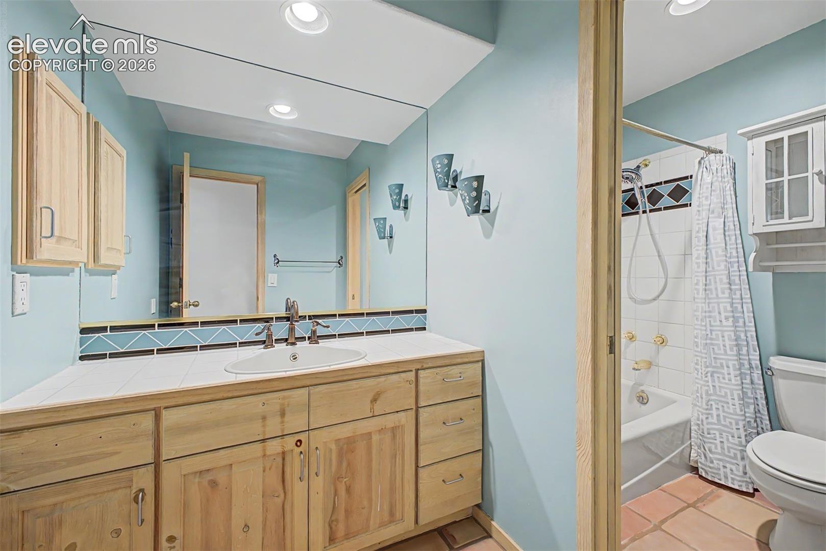 Listing photo 39 for 935 Castle Ridge Road
