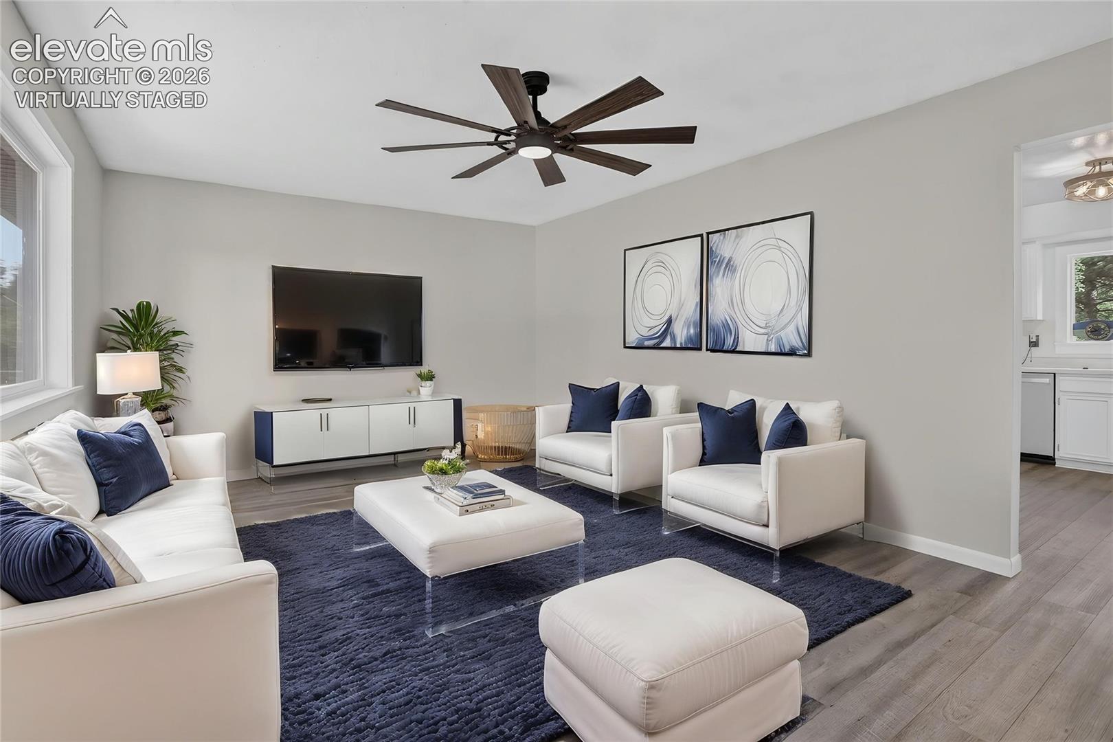 Listing photo 2 for 4619 Sprucewood Drive