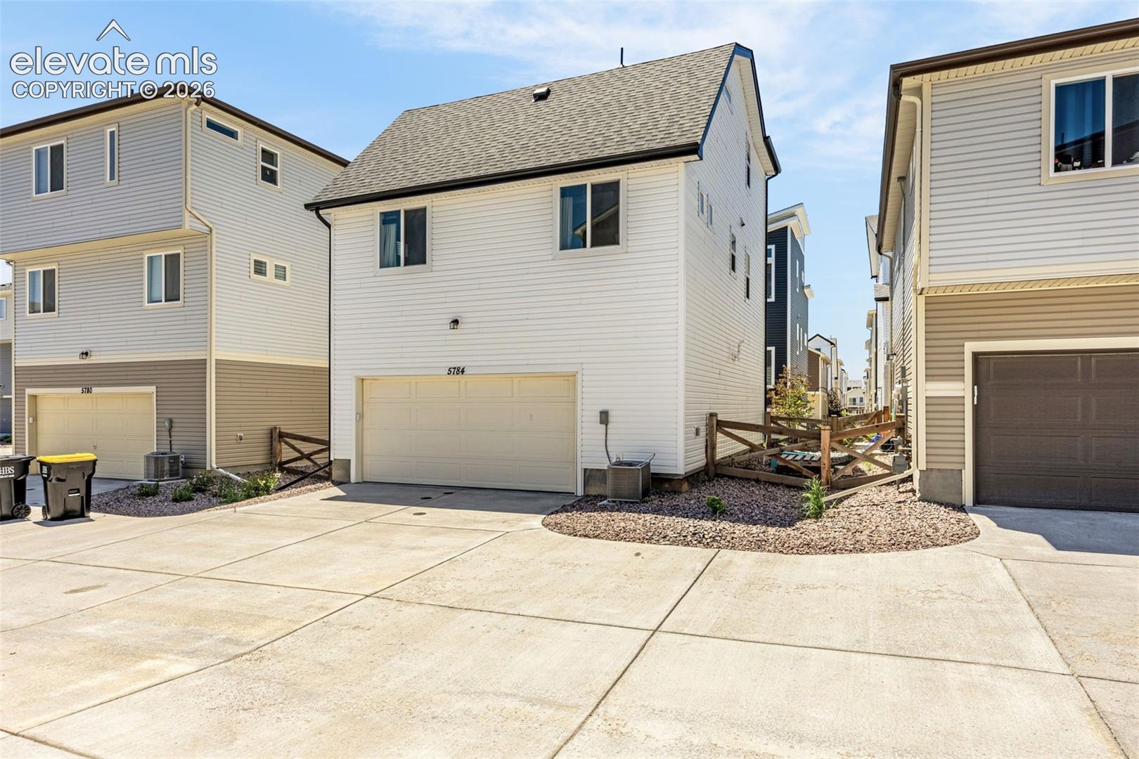 5784 Tramore Court, photo 32