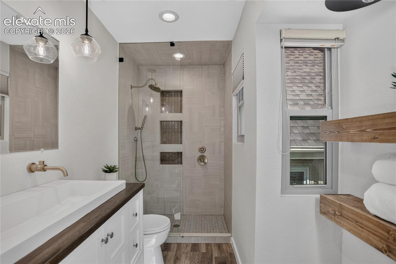 Listing photo 12 for 930 Flying Eagle Place