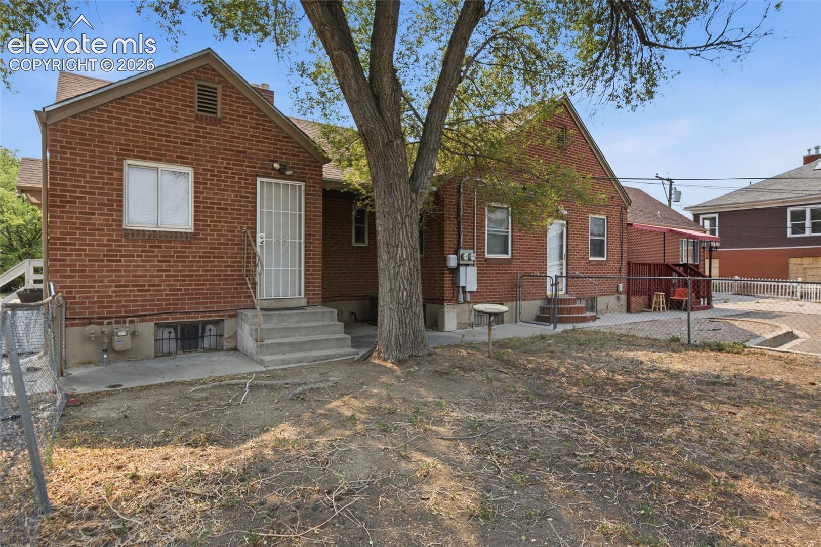 Listing photo 9 for 1217 N Greenwood Street
