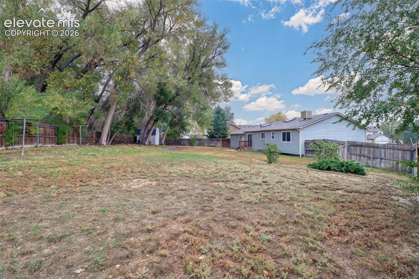 Listing photo 33 for 9650 Dutch Elm Drive