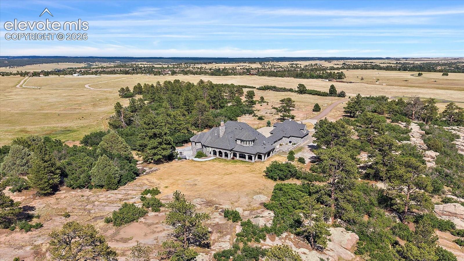 Listing photo 45 for 1175 Castle Pointe Drive