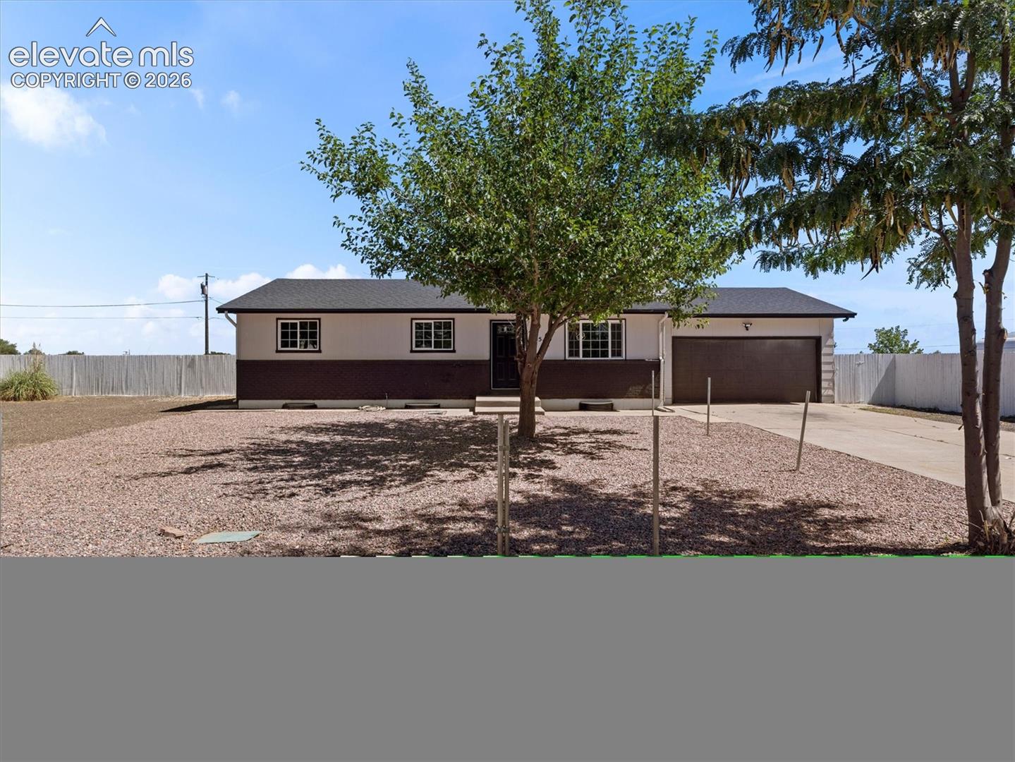 Listing photo 2 for 1522 Whippoorwill Place