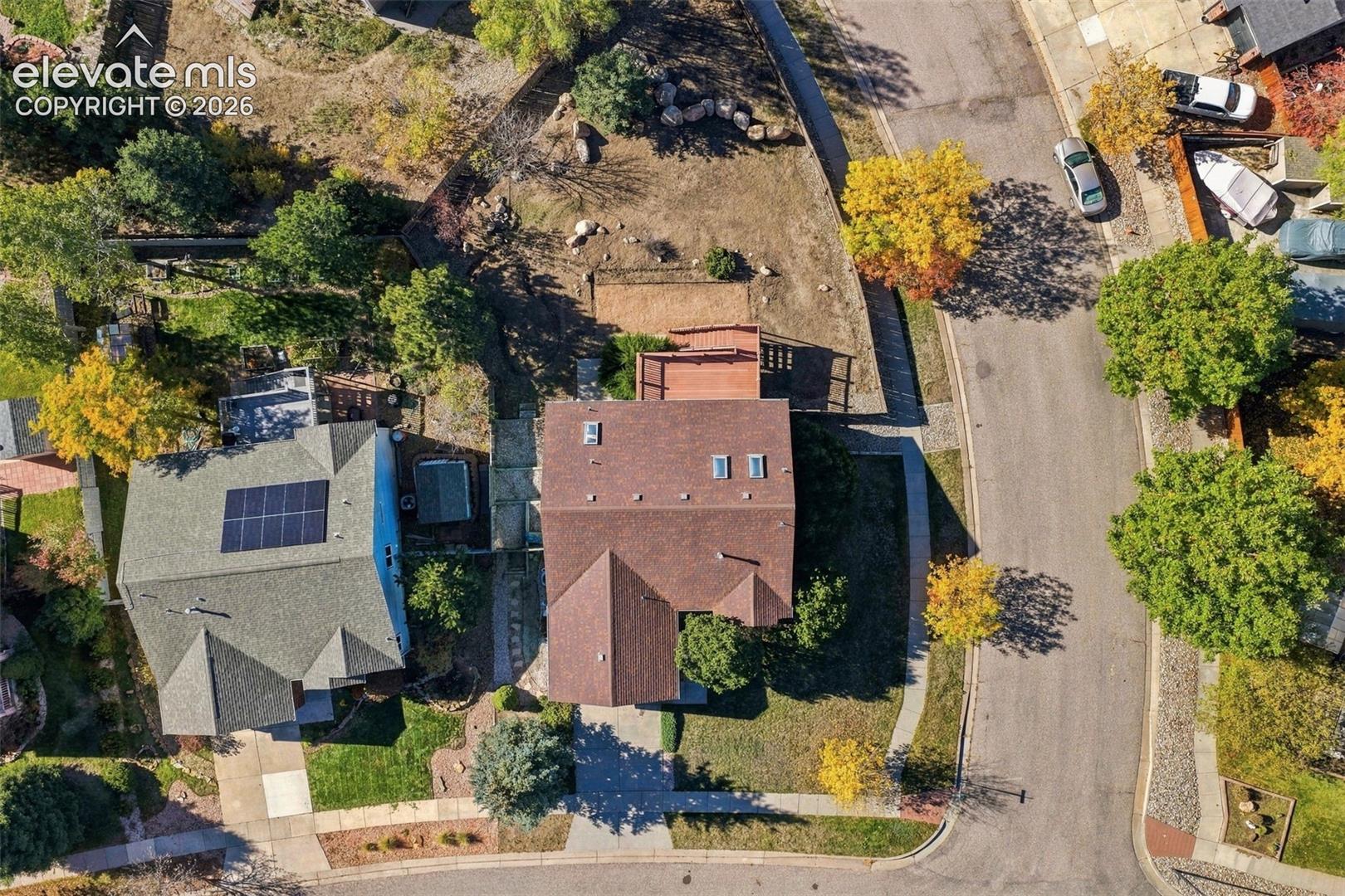 Listing photo 39 for 8140 Radcliff Drive