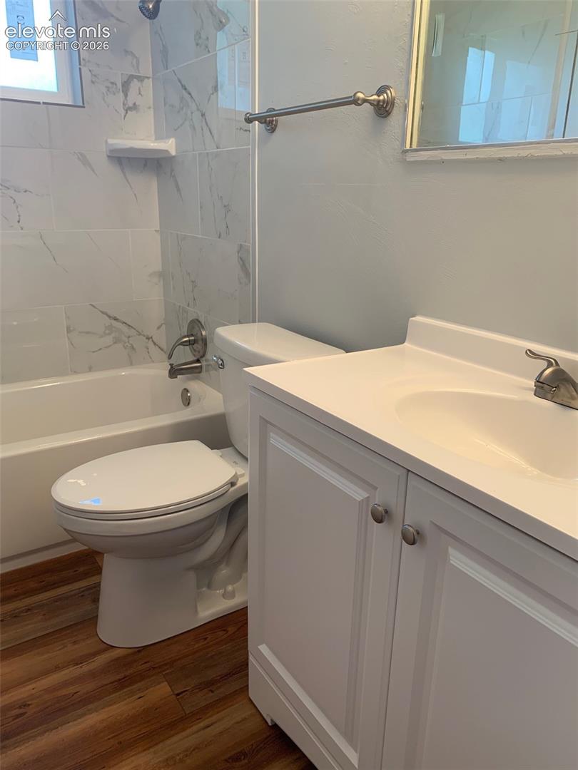 Listing photo 16 for 222 W Polk Street