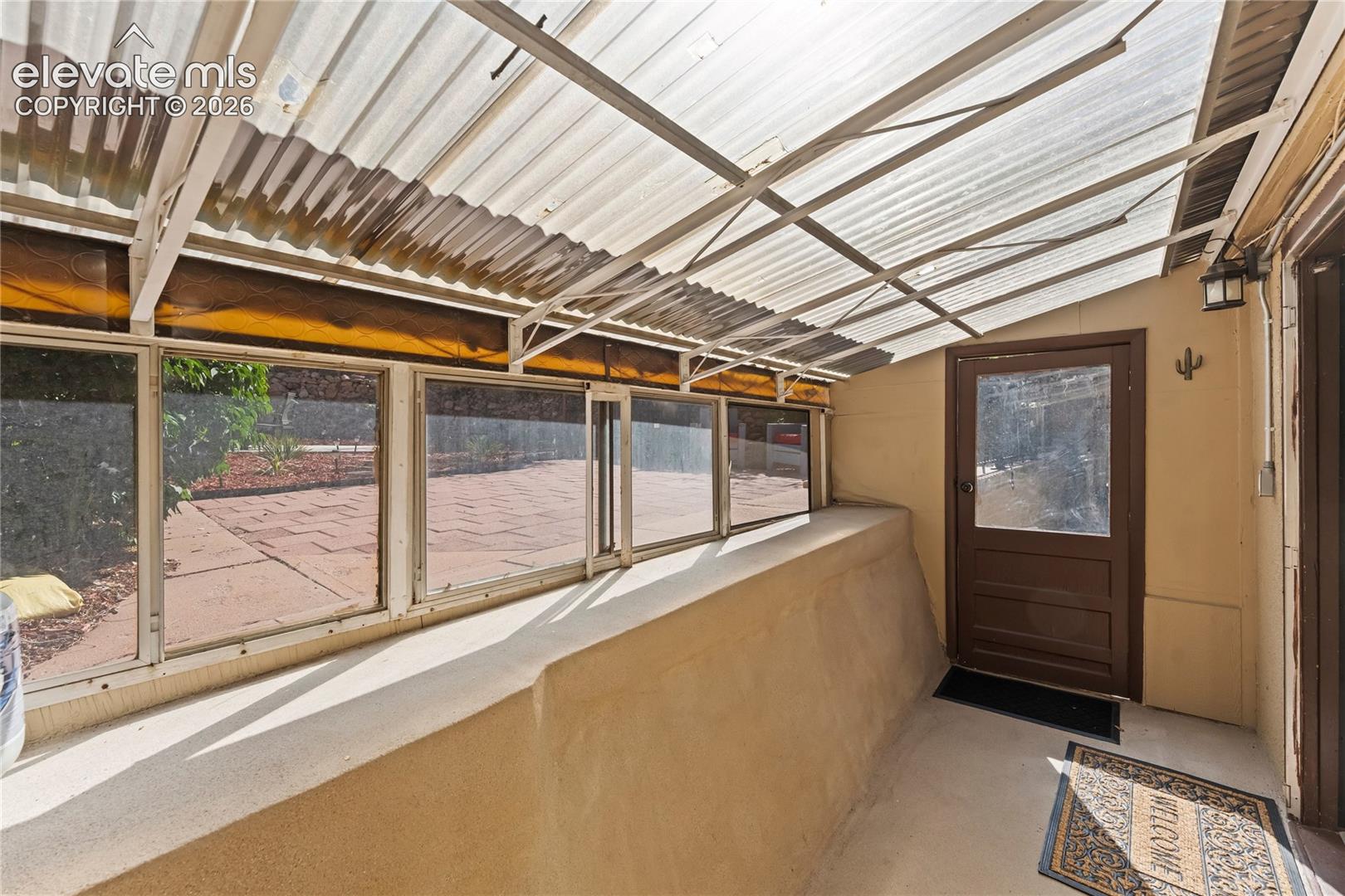 Listing photo 29 for 2706 W Pikes Peak Avenue