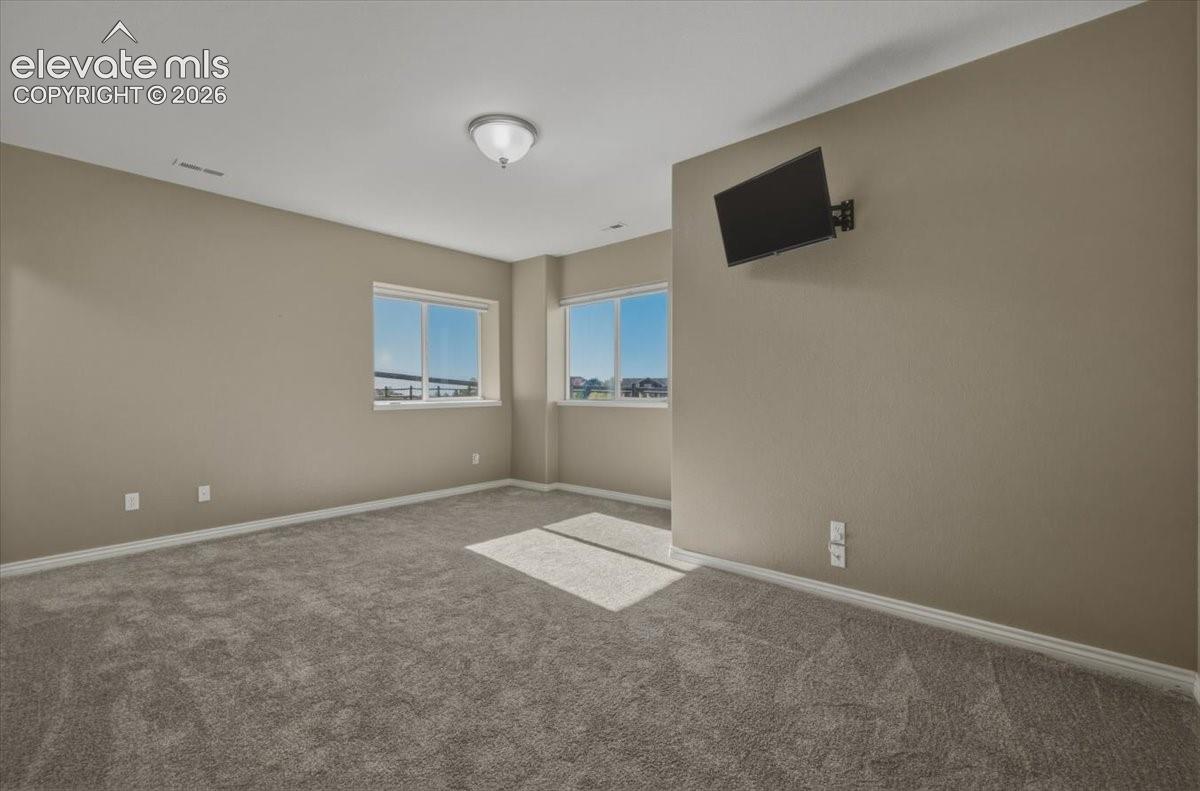 Listing photo 36 for 10862 Torreys Peak Way
