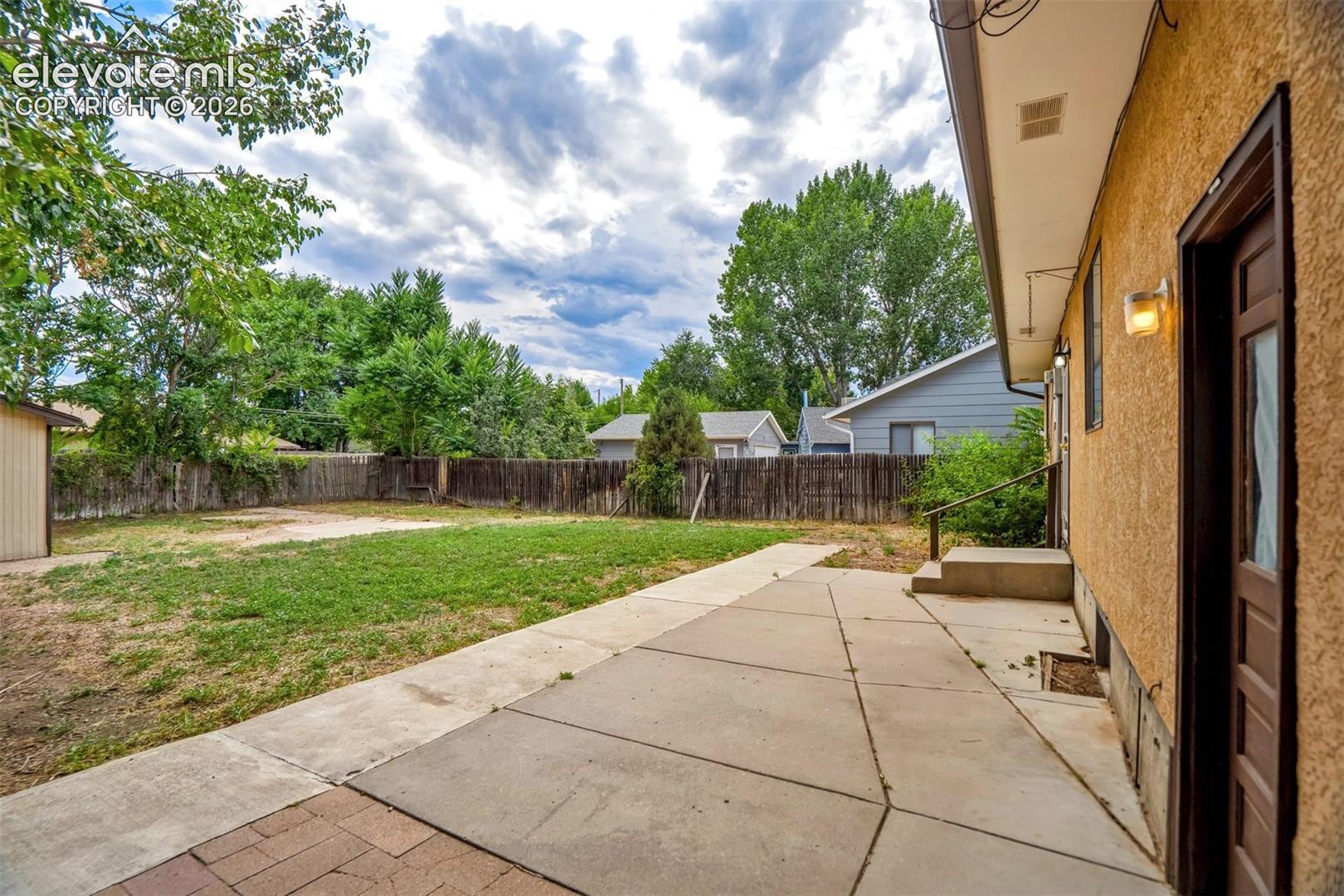 Listing photo 30 for 2408 Tucci Lane