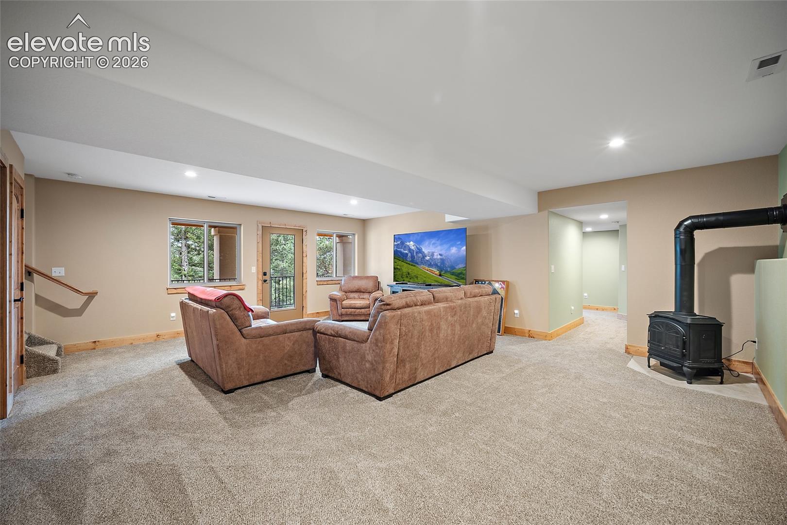 Listing photo 25 for 367 Cottonwood Lake Drive