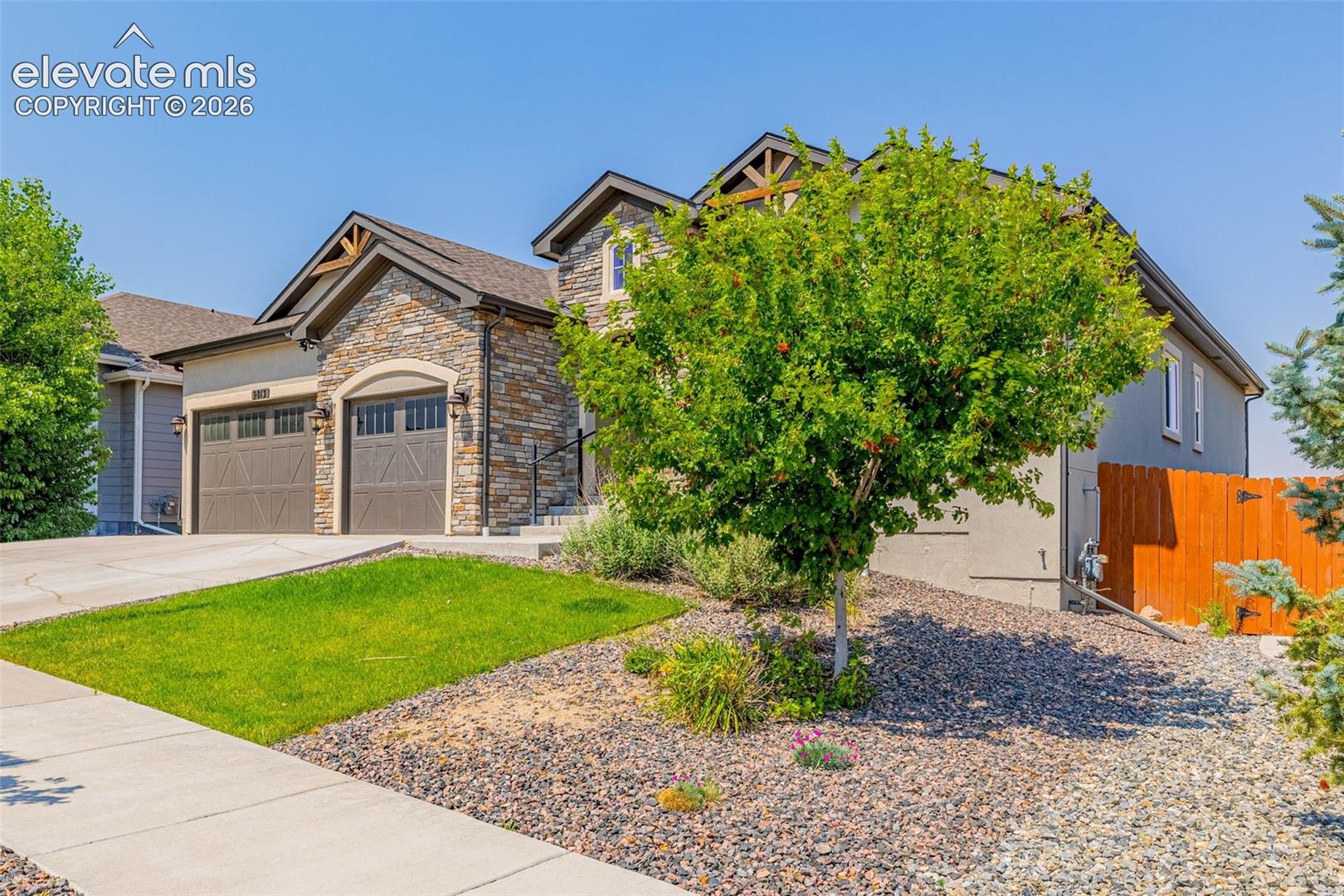 Listing photo 47 for 9813 Fairway Glen Drive