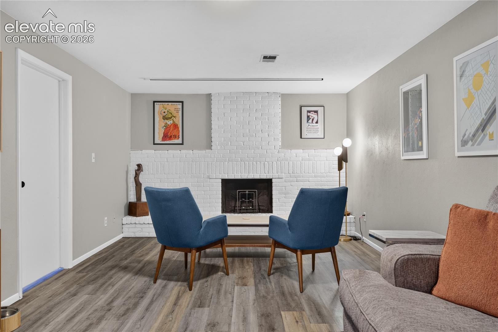 Listing photo 23 for 369 Burgess Drive