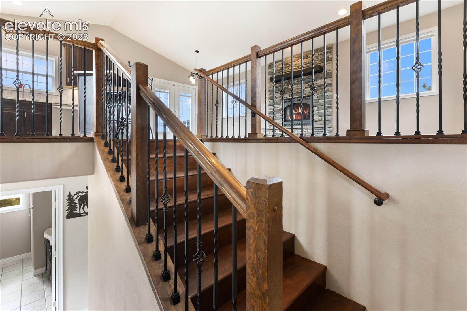 Listing photo 4 for 127 Carlton Circle